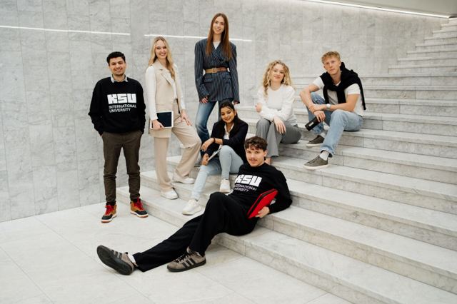 Bachelor of Fashion Business and Communication